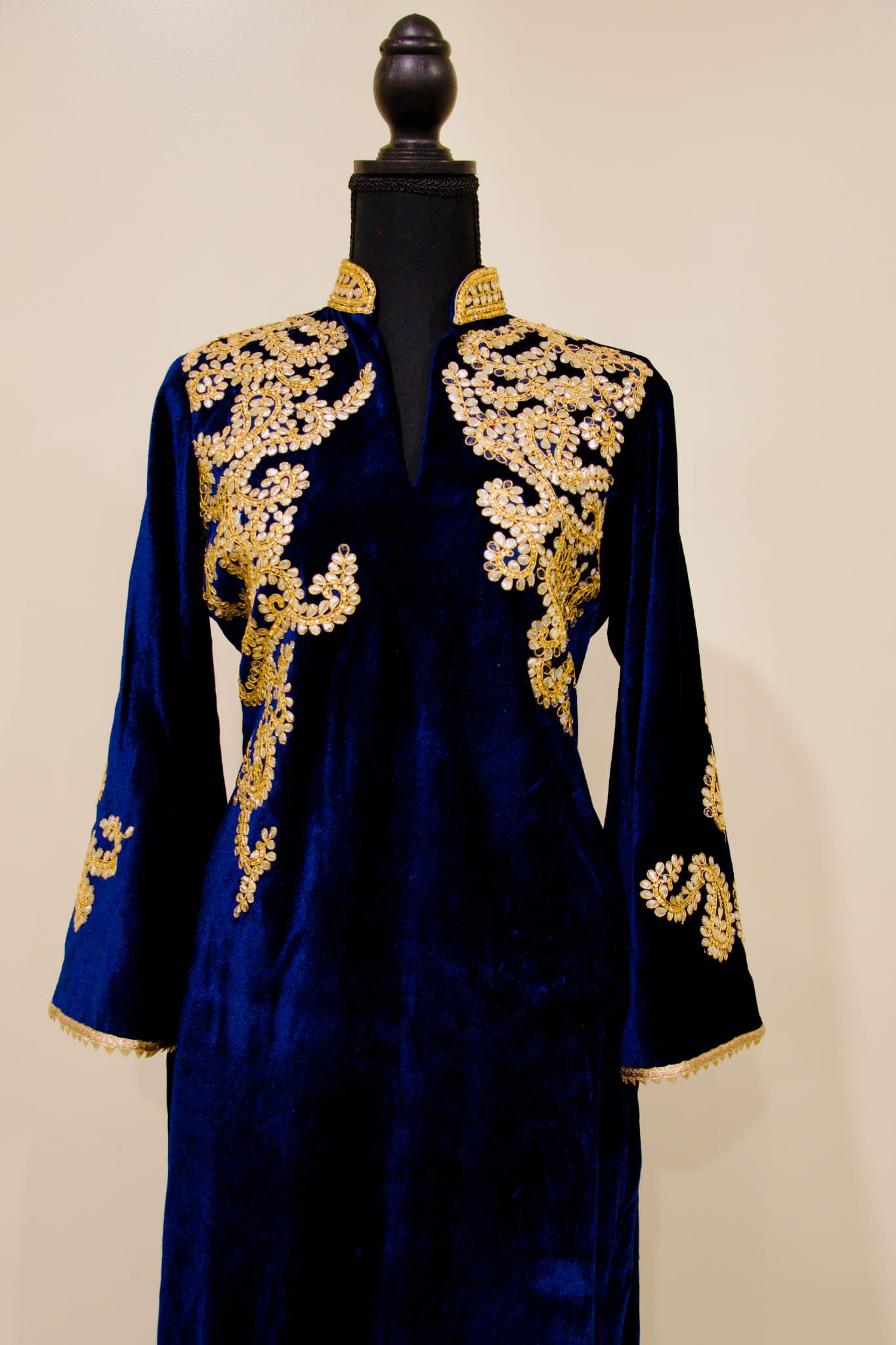 Velvet ethnic suit with luxurious feel – Aarya Collection, Ajax